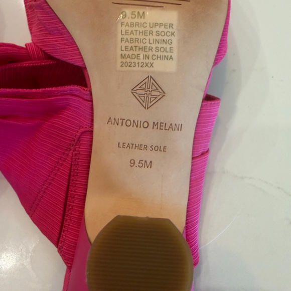 NWOT ANTONIO MELANI Open Toe Bow Mule Heels - Picture 8 of 8